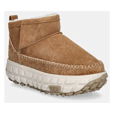 Semišové sněhule UGG Venture Daze Ultra Mini hnědá barva, 1164730-CHE