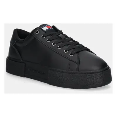 Kožené sneakers boty Tommy Jeans TJW FLATFORM SNEAKER černá barva, EN0EN02698