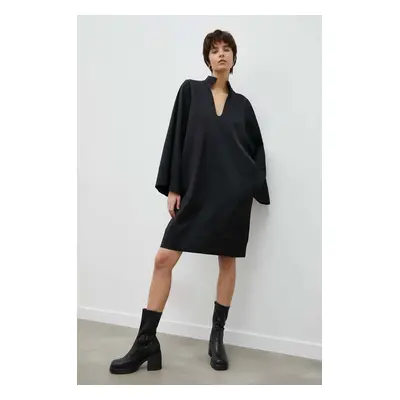 Vlněné šaty By Malene Birger černá barva, mini, oversize