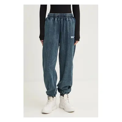 Bavlněné tepláky Karl Lagerfeld Jeans modrá barva, s aplikací, 246J1000