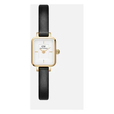 Hodinky Daniel Wellington černá barva