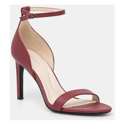 Sandály Calvin Klein HEEL SANDAL 90 - LTH vínová barva, HW0HW02337