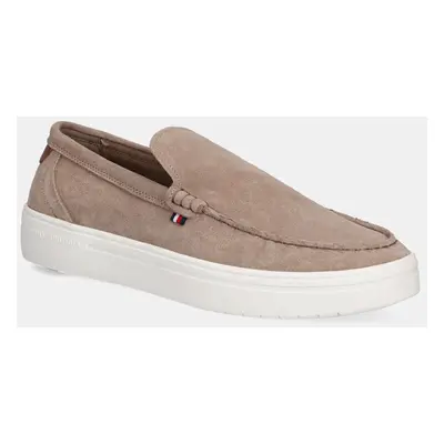 Semišové mokasíny Tommy Hilfiger MODERN LIGHT HYBRID SUEDE LOAFER pánské, béžová barva, FM0FM053