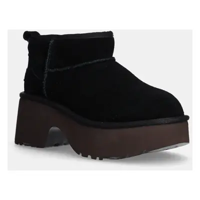 Semišové boty UGG Classic Ultra Mini New Heights dámské, černá barva, na podpatku, zateplené, 11