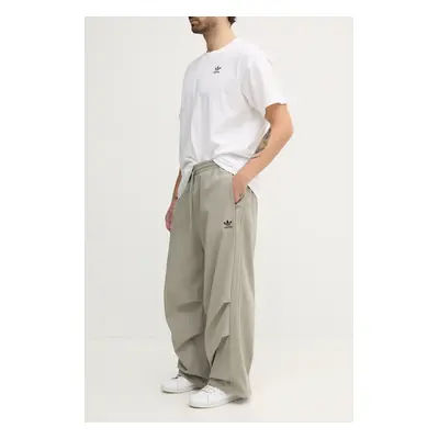 Tepláky adidas Originals Parachute Pant zelená barva, hladké, IZ4849