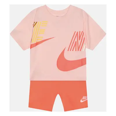 Nike lets roll boxy tee short set