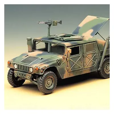 Model Kit military 13241 - M-1025 ARMORED CARRIER (1:35)