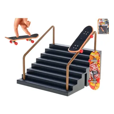 Skateboard 9,5cm kov s rampou