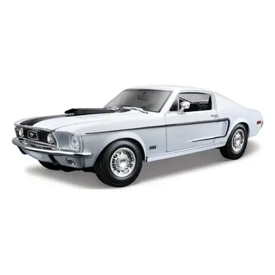 Maisto - 1968 Ford Mustang GT Cobra Jet, bílý, 1:18