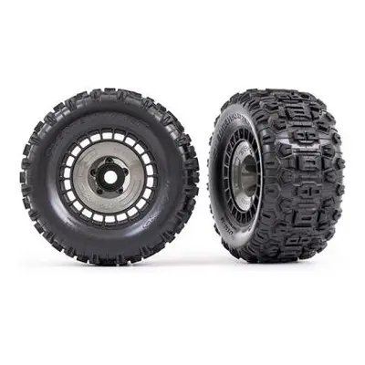 Traxxas kolo 3.8", pneu Sledgehammer, disk černý s šedou poklicí (2)