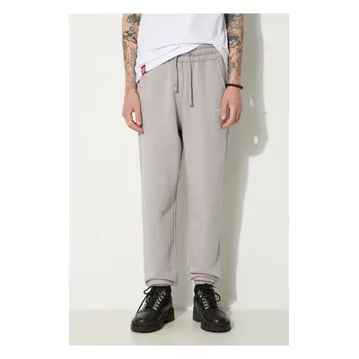 Bavlněné tepláky Alpha Industries šedá barva, 106364.643-grey