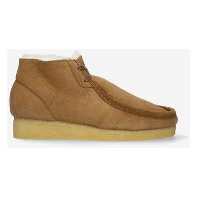 Semišové boty Clarks Originals Wallabee dámské, hnědá barva, na plochém podpatku, zateplené, 261