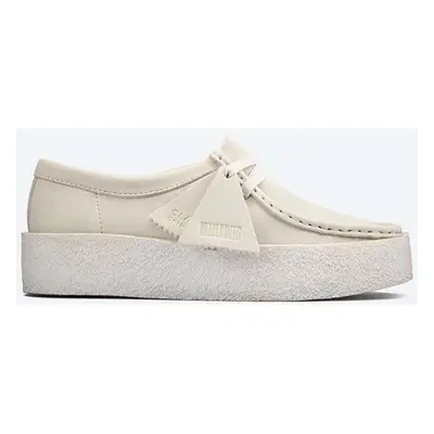 Semišové mokasíny Clarks Wallabee Cup White béžová barva, 26158152-CREME