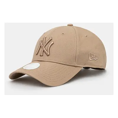 Bavlněná baseballová čepice New Era LEAGUE ESSENTIAL 9FORTY® NEW YORK YANKEES hnědá barva, 60471