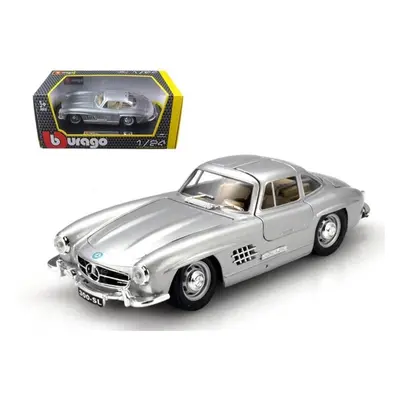 Burago mercedes benz 300sl 1954 1:24 stříbrné