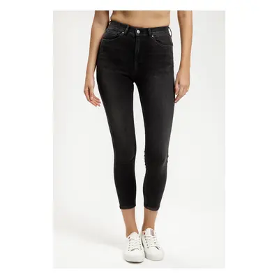 Dámské džíny CROSS JEANS Judy šedé - 27/32