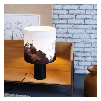 Dyberg Larsen Stolní lampa Dyberg Larsen Molly s mramorovým podstavcem