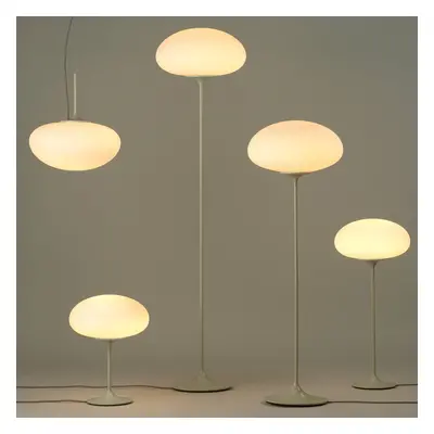 GUBI GUBI Stemlite stojací lampa, šedá, 150 cm