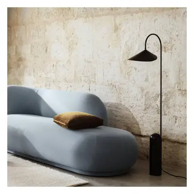 ferm LIVING ferm LIVING Stojací lampa Arum, černá, mramor, ocel, 136 cm