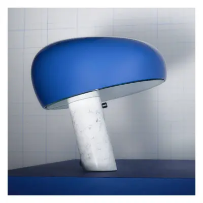 FLOS Stolní lampa FLOS Snoopy, tmavě modrá, mramor, kov