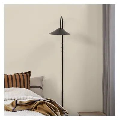 ferm LIVING ferm LIVING Arum Swivel Tall nástěnné svítidlo, černé, zástrčka