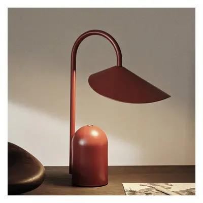 ferm LIVING ferm LIVING LED dobíjecí stolní lampa Arum, červená, stmívatelná, IP44