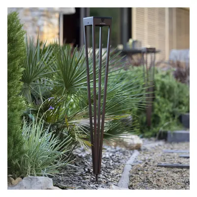 Les Jardins Les Jardins LED solární svítilna Tinka, corten, 90 cm, zemní hrot