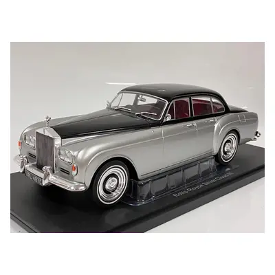 Rolls Royce Silver Cloud Iii Flying Spur stříbrná-černá - 1/18 Mcg