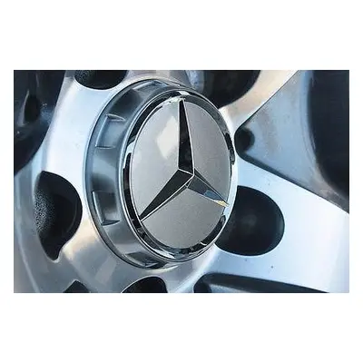 Středové krytky Mercedes 75mm Amg stříbrné pokličky