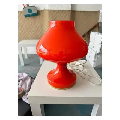 Retro oranžová lampa