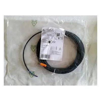 Propojovací kabel s konektorem M8 3-pin ifm EVC142