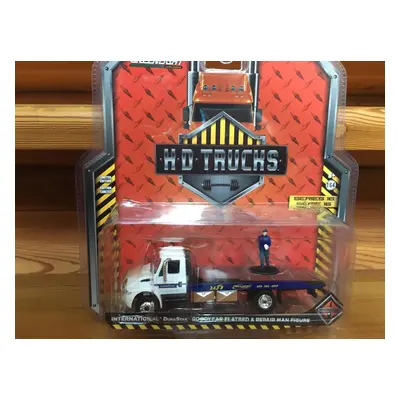 Greenlight 1/64 33160 International Durastar Goodyear Flatbed Figure