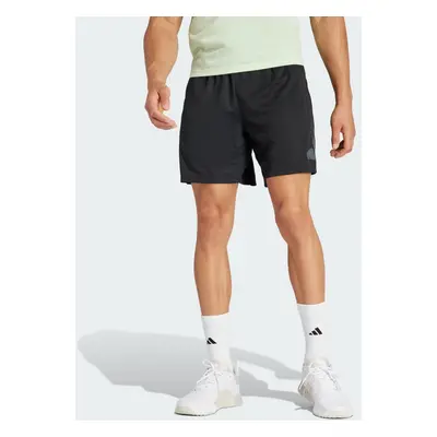 Train Essentials Seasonal Big Logo Shorts