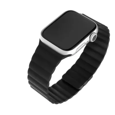 Silikonový řemínek FIXED Magnetic Strap s magnetickým zapínáním pro Apple Watch 38/40/41mm, čern