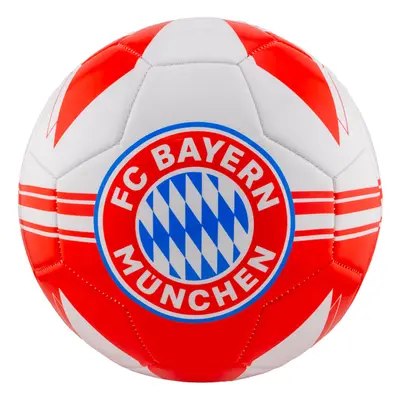 Bayern Mnichov fotbalový míč crest on a striking red and white - Size 5