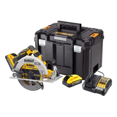 DCS573H2T DEWALT AKU KOTOUČOVÁ PILA, 2× XR POWERSTACK 5,0 Ah,NABÍJEČKA A KUFR T-STAK