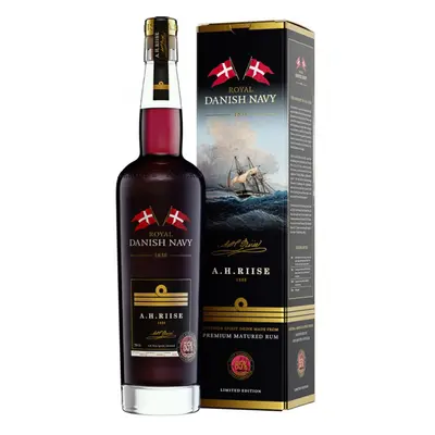 A.H. Riise Royal Danish Navy Strength 55% 0,7 l (holá láhev)