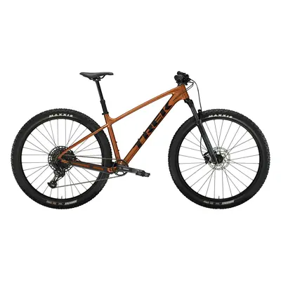 Trek Marlin 7 Gen 3 2024 oranžová