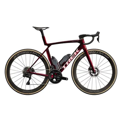 Trek Madone SLR 9 Gen 8 2025 červená