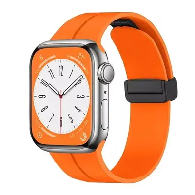 eses Silikonový řemínek pro Apple Watch - Magnetický oranžový L - 42 mm, 44 mm, 45 mm, 49 mm