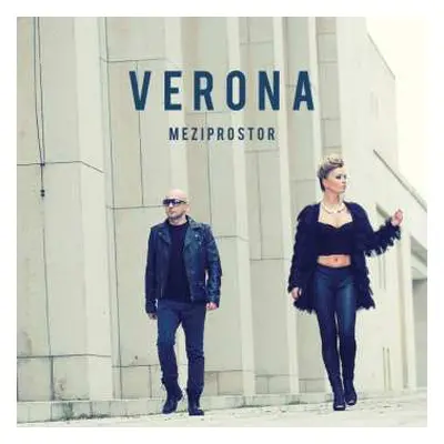 CD Verona: Meziprostor