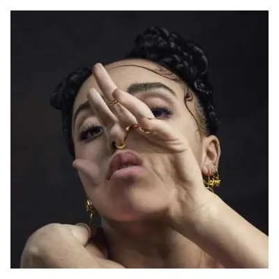 LP FKA Twigs: M3LL155X