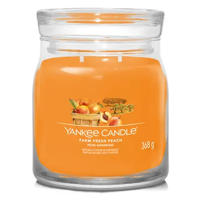 Yankee Candle Aromatická svíčka Signature sklo střední Farm Fresh Peach 368 g