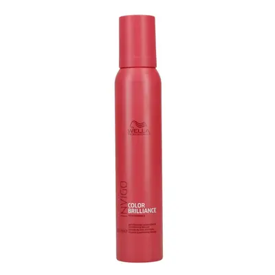 Wella Professionals Vyživující pěna pro barvené vlasy Invigo (Brilliance Mousse) 200 ml