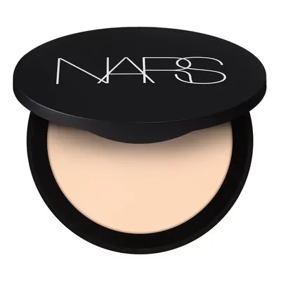 NARS Matující pudr (Soft Matte Advanced Perfecting Powder) 9 g Cove