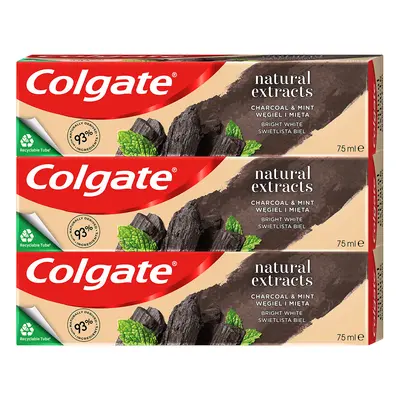 Colgate Bělicí zubní pasta s aktivním uhlím Naturals Charcoal Trio 3 x 75 ml