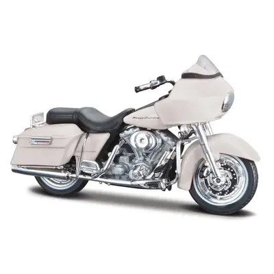 MAISTO - HD - Motocykl - 2002 FLTR Road Glide®, 1:18