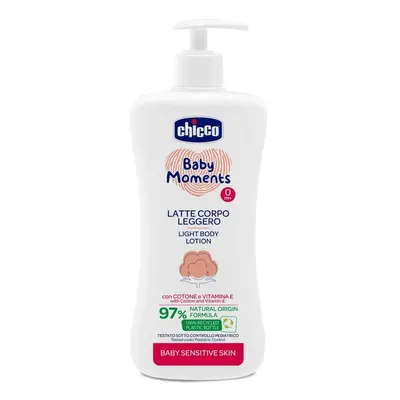 CHICCO - Mléko jemné tělové s dávkovačem Baby Moments Sensitive 97 % přírodních složek 500 ml