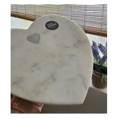 Mramorové servírovací prkénko ve tvaru srdce Marble White - 21*21*1,5cm