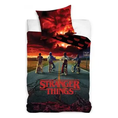 Bavlněné ložní povlečení Stranger Things - motiv Storm Guards - 100% bavlna Renforcé - 70 x 90 c